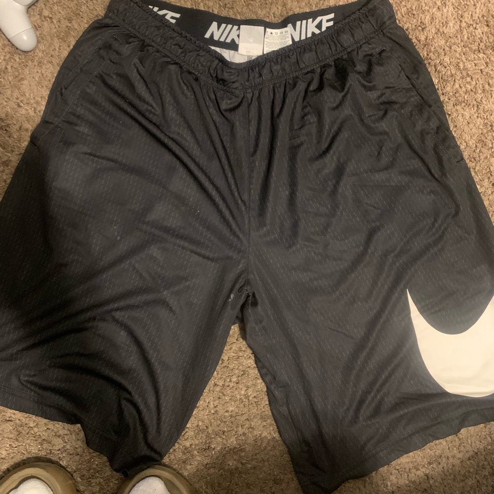 Nike dri fit basketball shorts